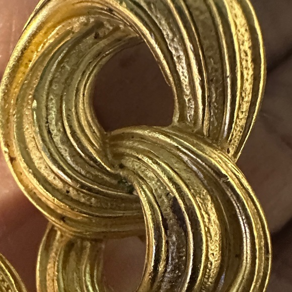 Vintage Gold Statement Earrings - Picture 6 of 10